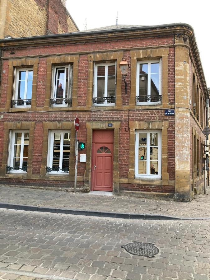 Suite Charles - Vue Musee Rimbaud Charleville-Mézières Exteriör bild